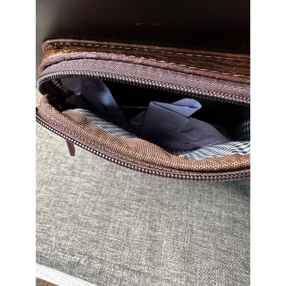 Leather Briefcase w/ Dual Buckle Closure & Detachable Shoulder Strap Brown - Picture 5 of 9